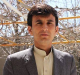 Traffic police beat investigative reporter in Kabul